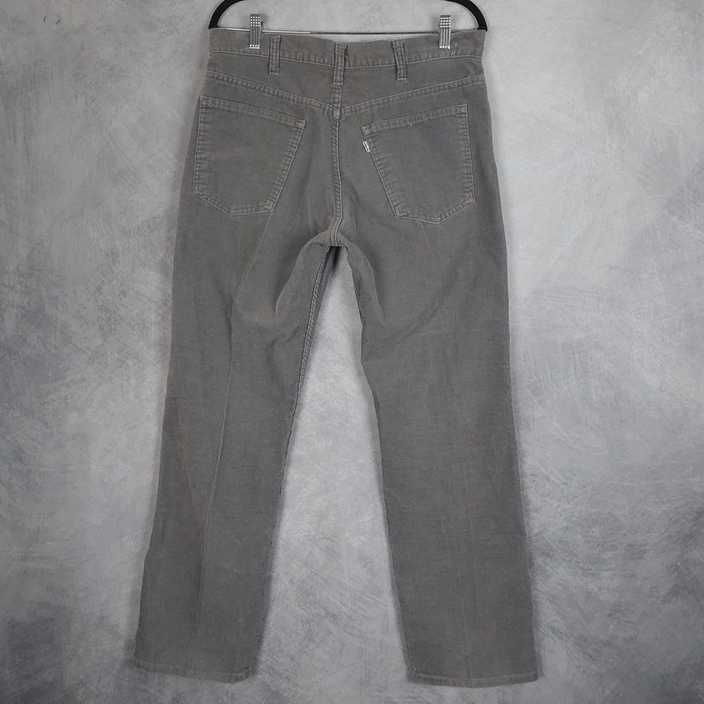 Vintage Levis 519 Corduroy Chino Pants Mens 33x28 Gray Straight Leg Casual 80s